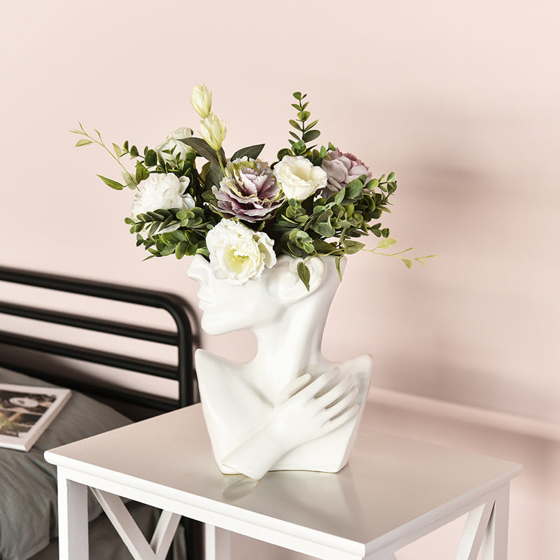 Maison's Abstract Face Flower Vase